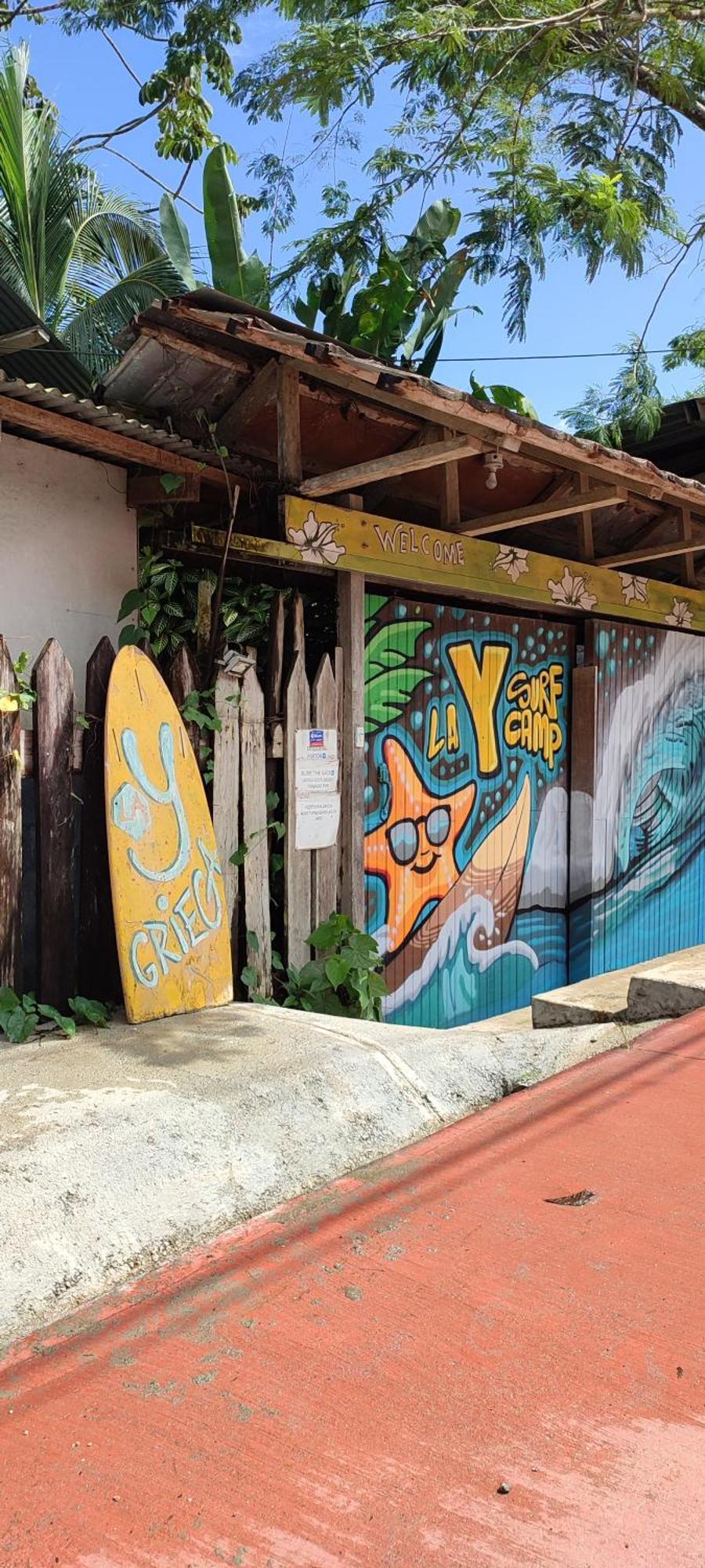 La Y Surf Camp Hotel Bocas Town Exterior photo